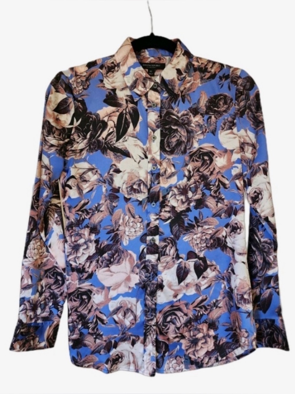 Altered hem BANANA REPUBLIC, Dhillon shirt, satiny Floral Shirt -